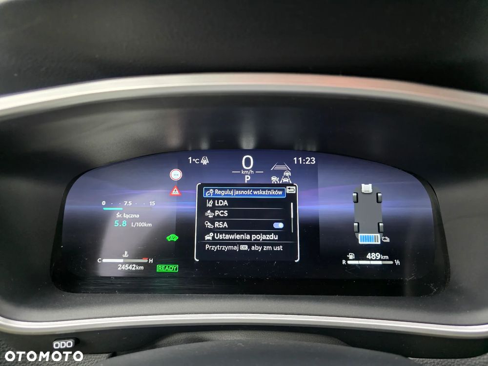 Toyota Corolla Cross 2.0 Hybrid Comfort AWD - 24