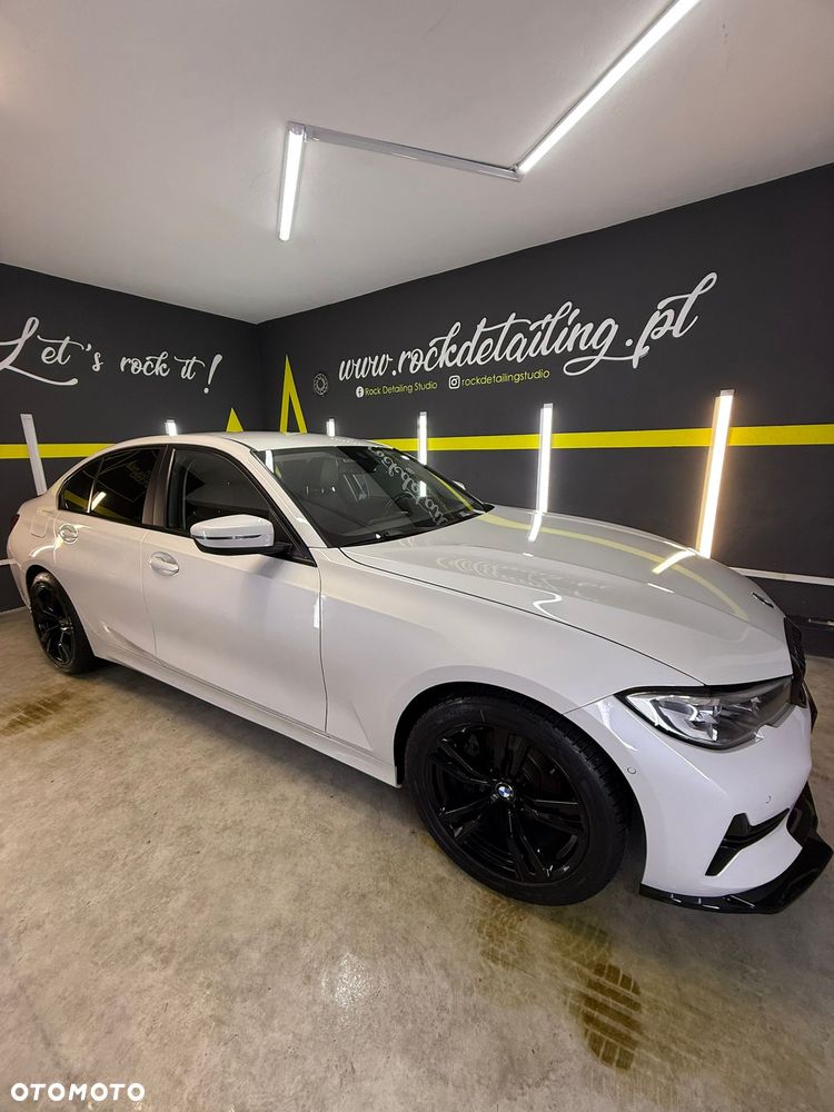 BMW Seria 3 318d MHEV Sport Line - 26
