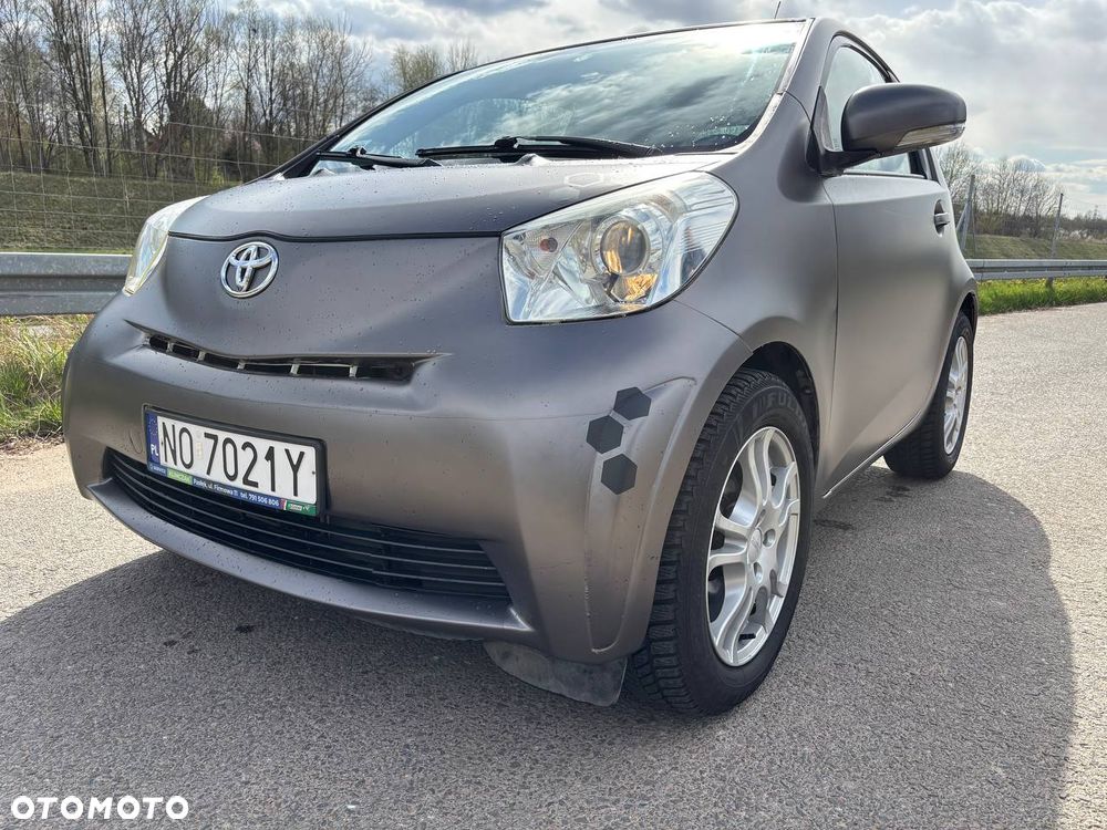 Toyota iQ 1.0 - 1