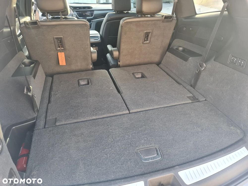 Cadillac XT6 - 16