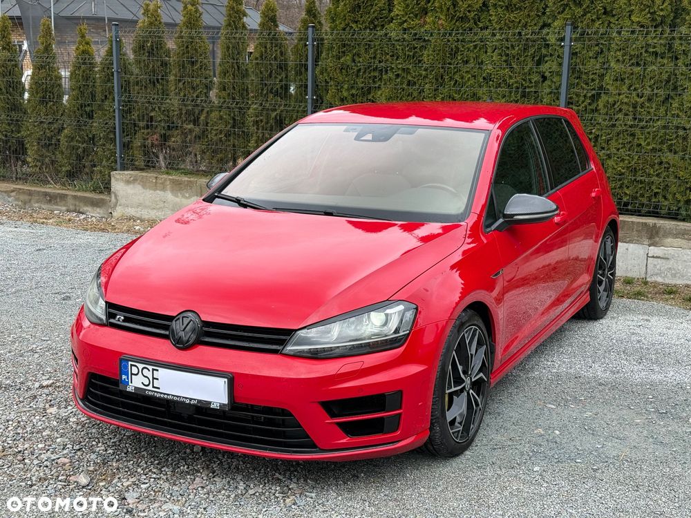 Volkswagen Golf - 1