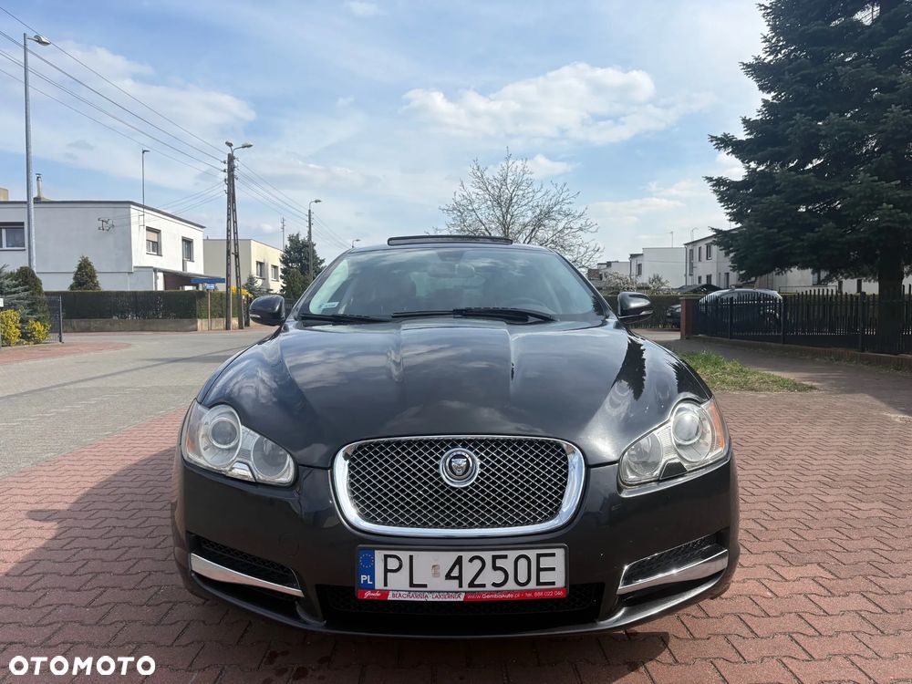 Jaguar XF 3.0 V6 Luxury - 10