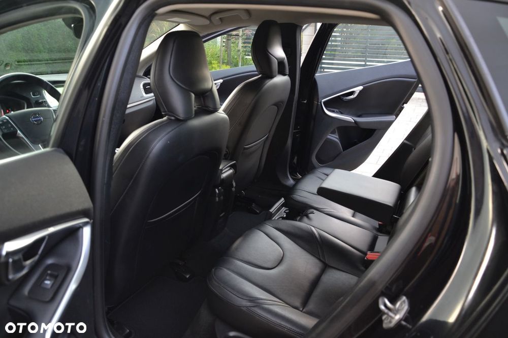 Volvo V40 D4 Drive-E Summum - 16
