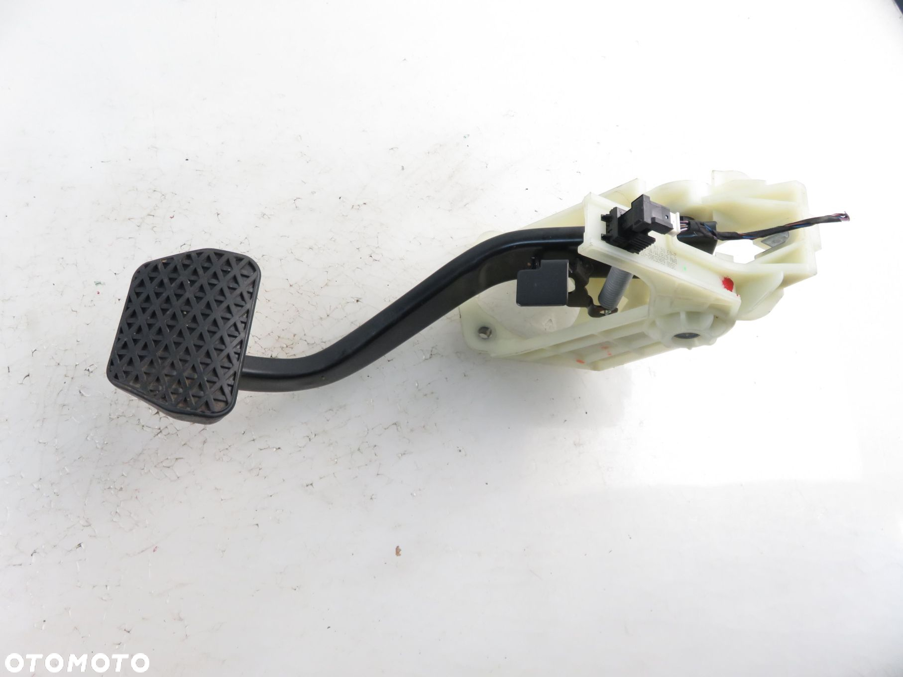 PEDAŁ HAMULCA BMW X1 E84 6798596 - 3