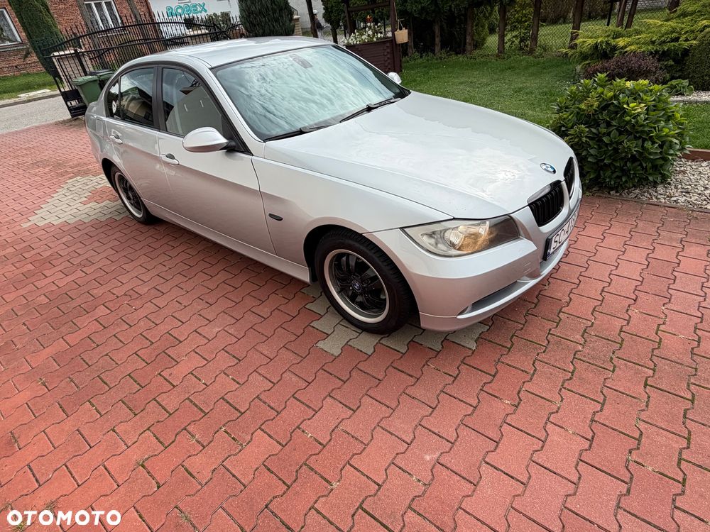 BMW Seria 3 318i - 7