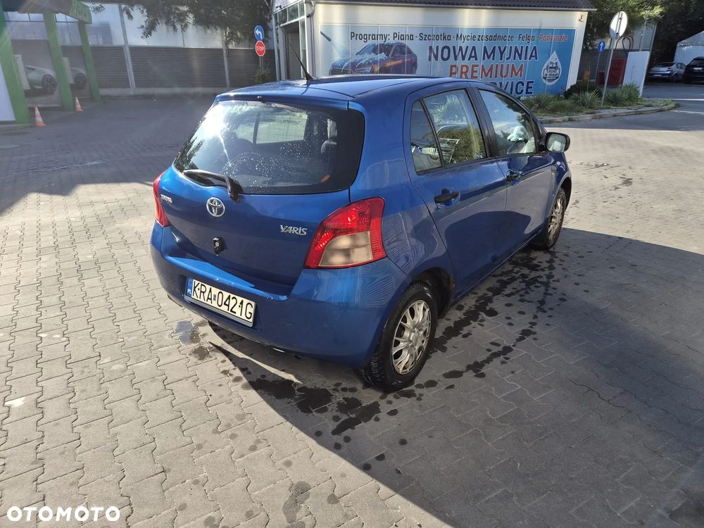 Toyota Yaris 1.0 Luna - 17