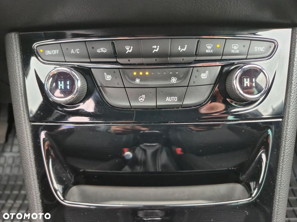 Opel Astra 1.4 Turbo Dynamic - 17