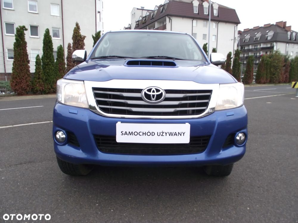 Toyota Hilux 3.0 D-4D Invincible - 3