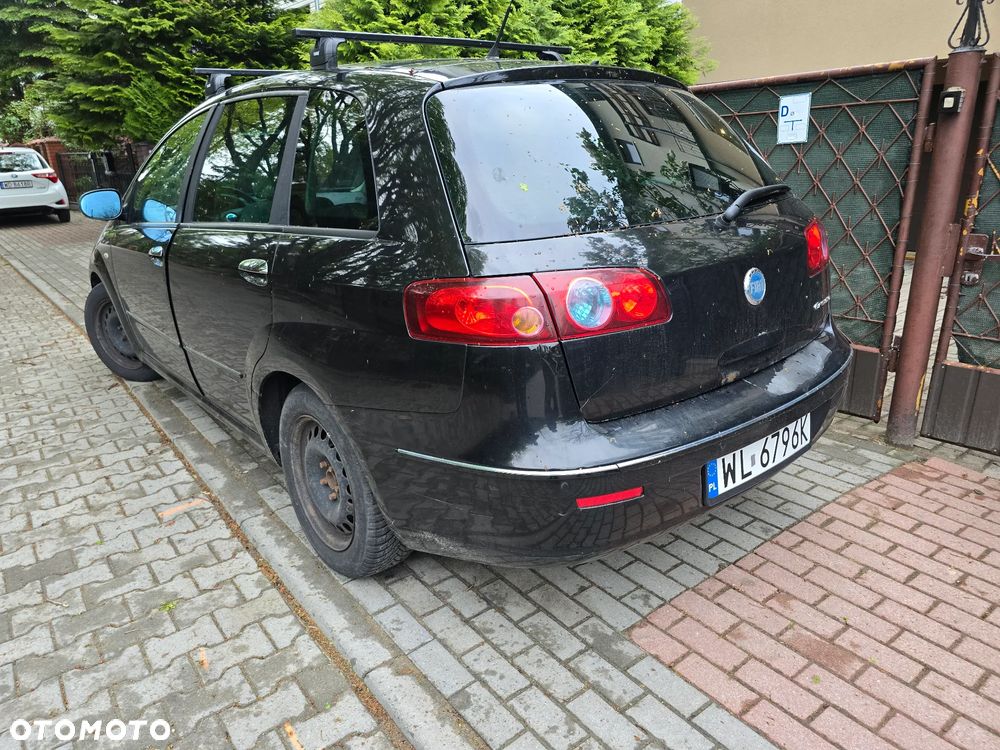 Fiat Croma 1.9 JTD Emotion - 3
