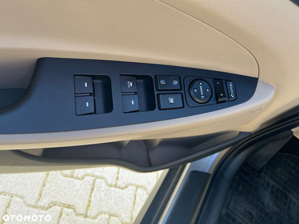 Hyundai Tucson 2.0 CRDI BlueDrive Comfort 2WD - 7
