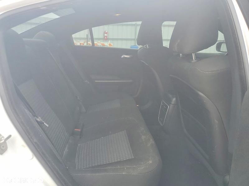 Dodge Charger 3.6 GT - 10