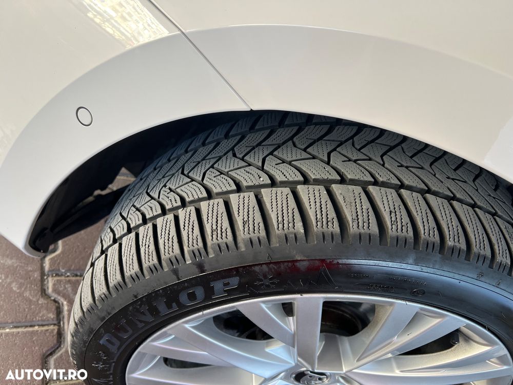 Skoda Superb 2.0 TDI DSG L&K - 23