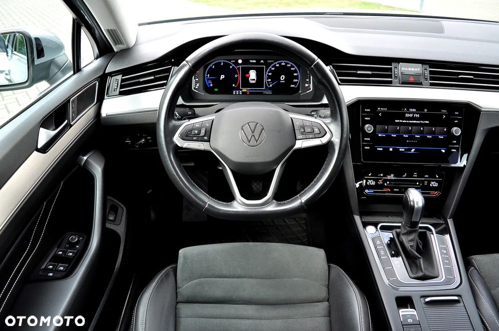 Volkswagen Passat 2.0 TDI EVO Elegance DSG - 17