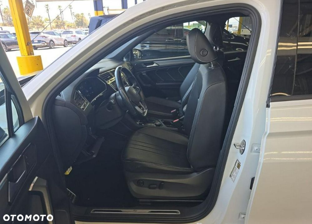 Volkswagen Tiguan - 7