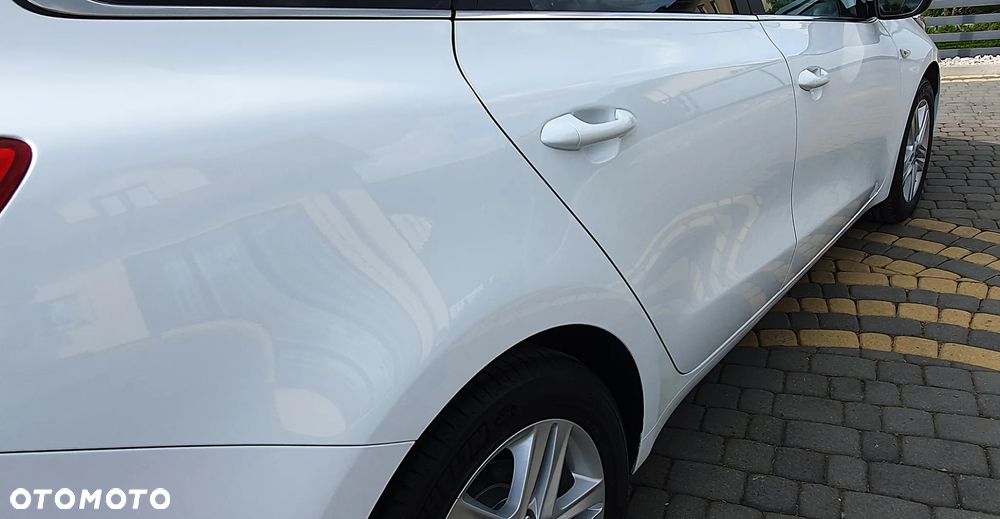 Kia Ceed 1.6 CRDi 136 ISG Platinum Edition - 22