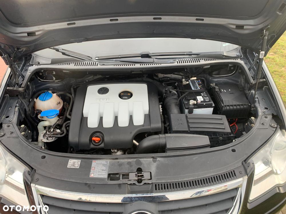 Volkswagen Touran 2.0 TDI DPF Comfortline - 19