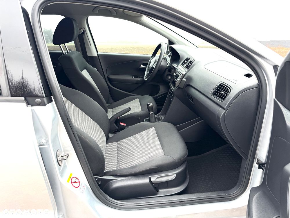 Volkswagen Polo - 12