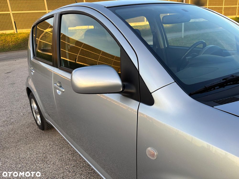 Daihatsu Sirion 1.3 - 25