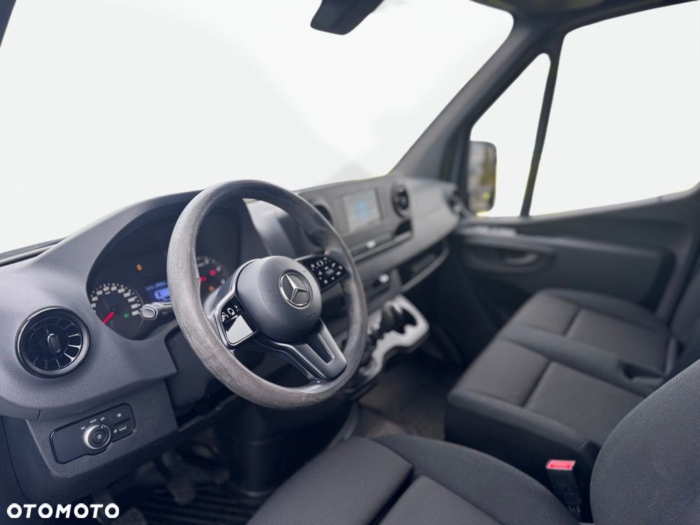Mercedes-Benz Sprinter Sprinter - 12