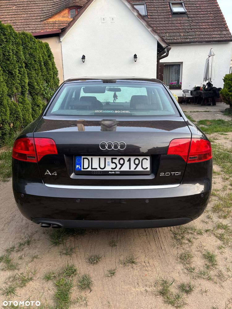 Audi A4 Limousine 2.0 TDI - 4