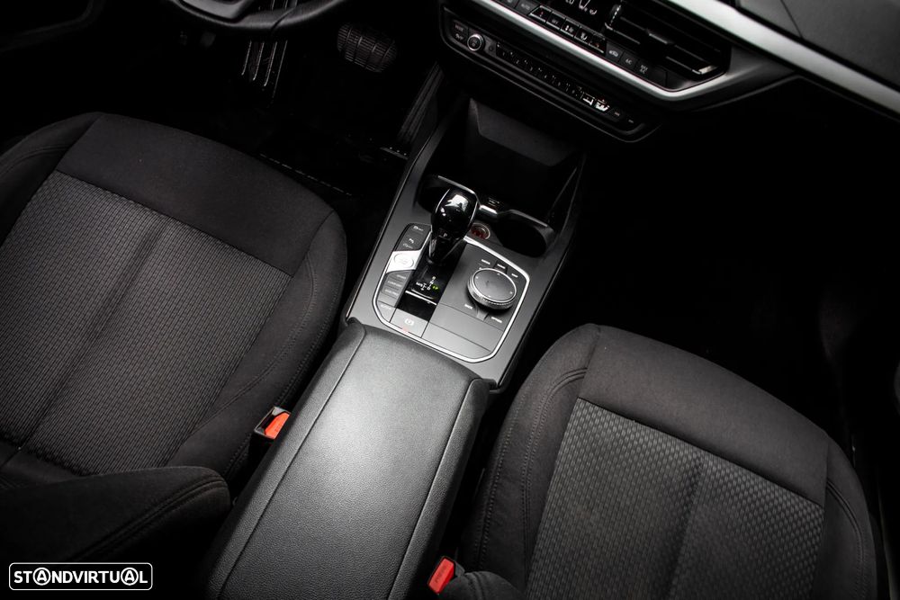 BMW 116 d Advantage Auto - 34