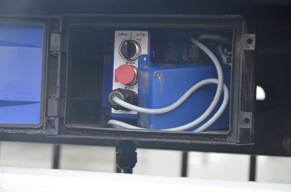 Knapen K100 / RUCHOMA PODŁOGA / WALKING FLOOR / OŚ PODNOSZONA / WABCO / DE 1082 - 13