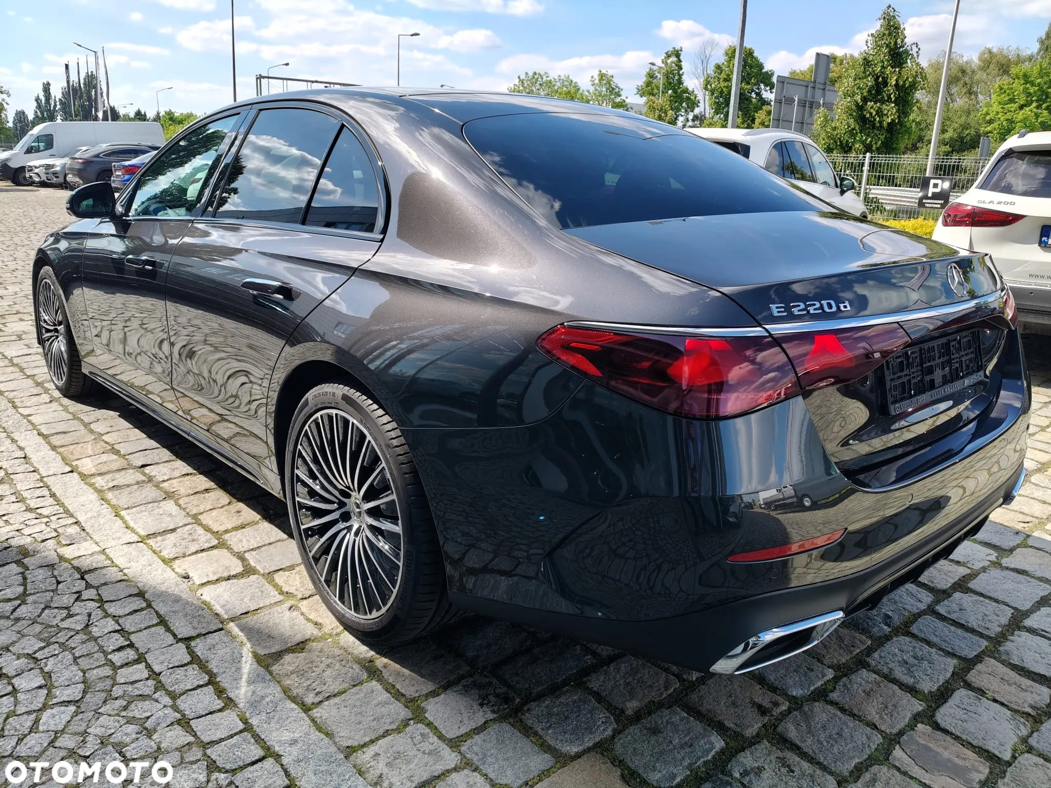 Mercedes-Benz Klasa E 220 d mHEV 4-Matic AMG 9G-Tronic - 4