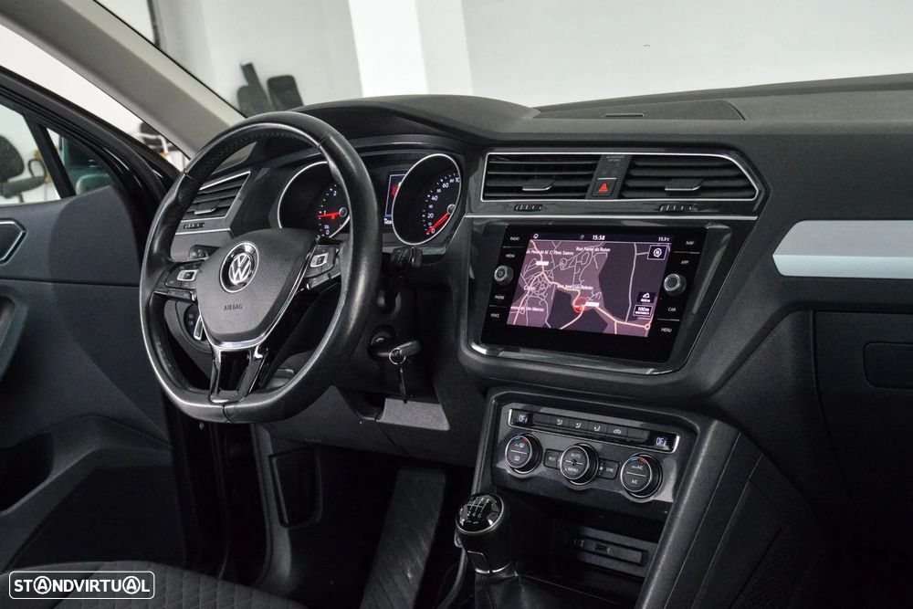 VW Tiguan 1.6 TDI Confortline - 28