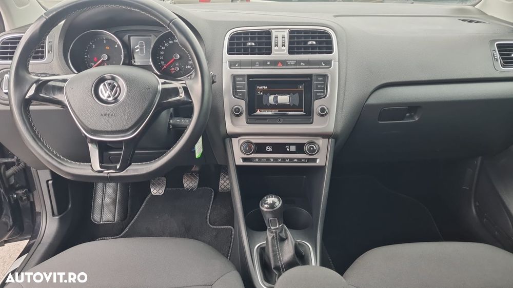 Volkswagen Polo 1.4 TDI Blue Motion Technology Lounge - 8