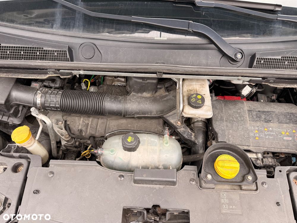 Renault Trafic - 12