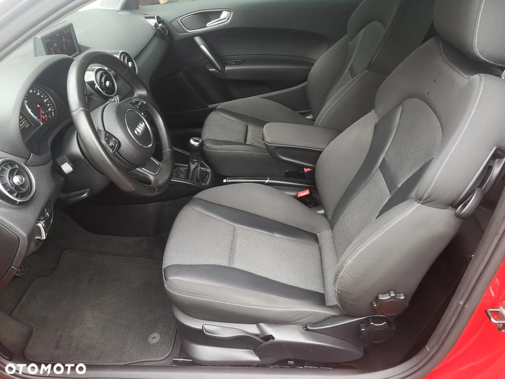Audi A1 1.2 TFSI S line edition - 24