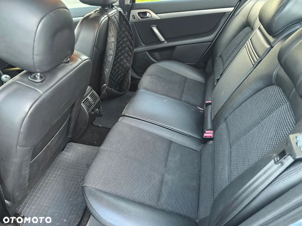 Peugeot 407 HDi 135 Sport - 10