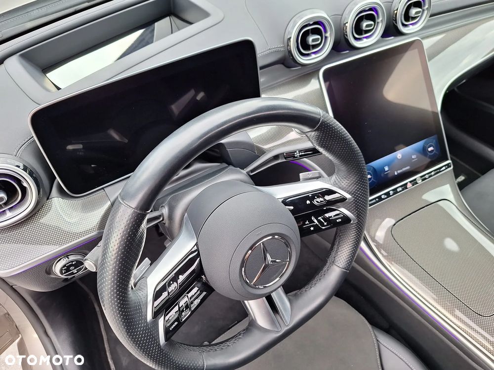 Mercedes-Benz Klasa C ver-300-e-phev-amg - 17