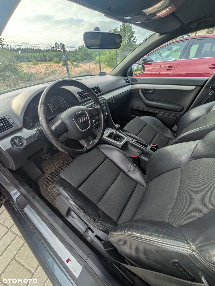 Audi A4 Limousine 2.0T FSI Quattro - 14