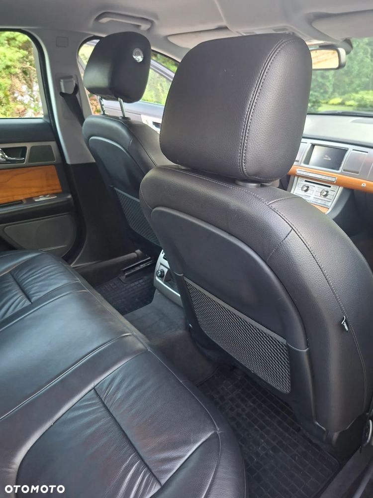 Jaguar XF 3.0 V6 D Premium Luxury - 12