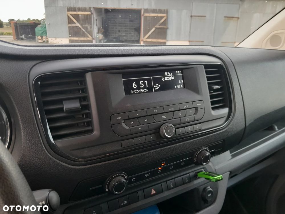 Opel Vivaro furgon - 19