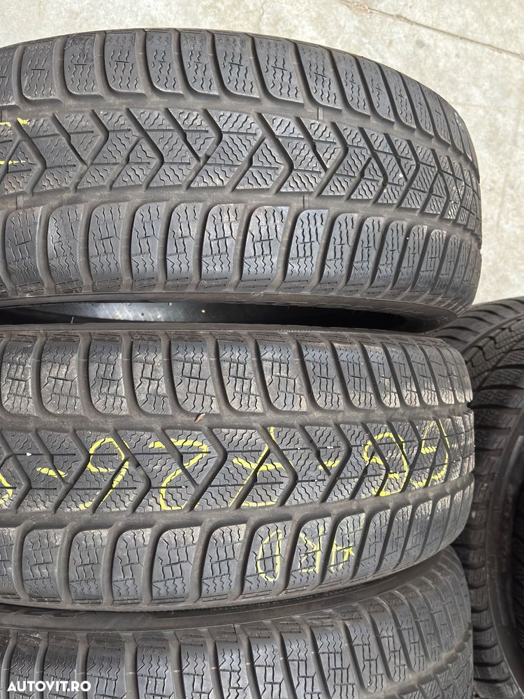 Vând 4 anvelope 225/50/18 Pirelli de iarnă ca noi - 2