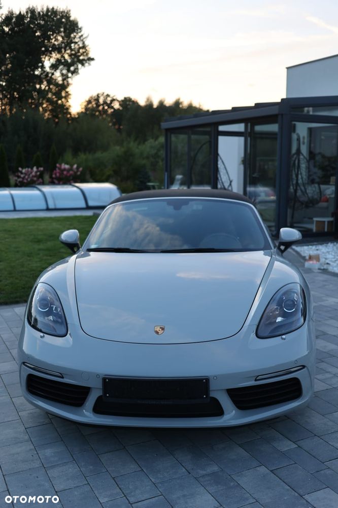 Porsche Boxster - 38