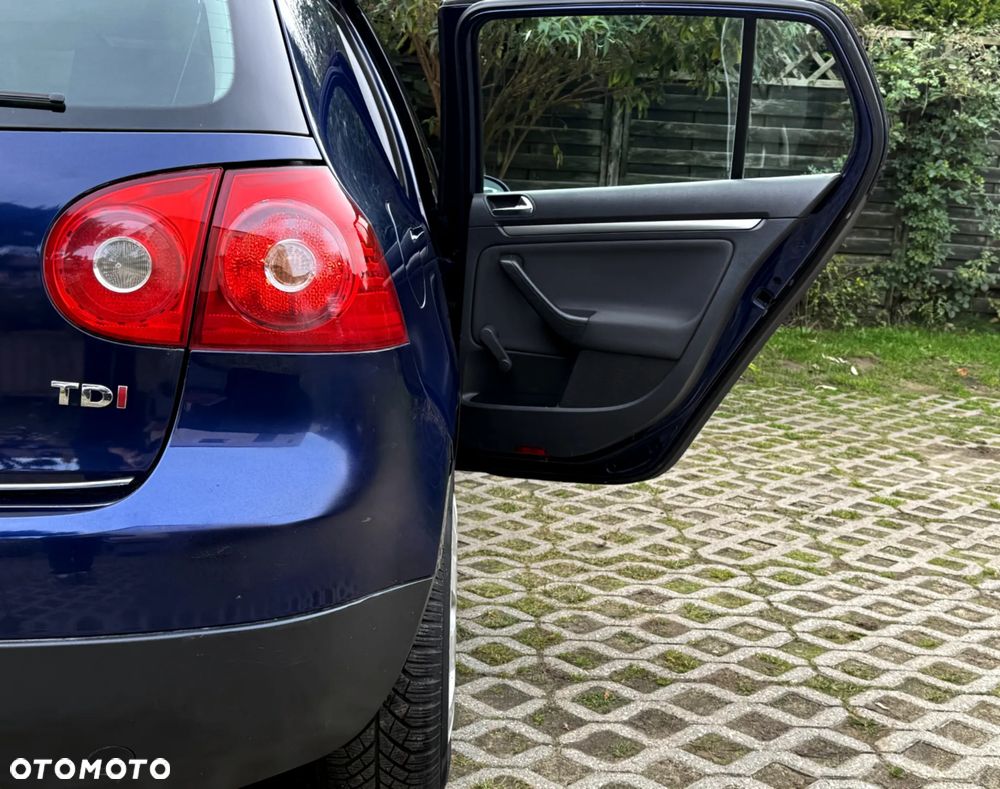 Volkswagen Golf V 1.9 TDI Comfortline - 36