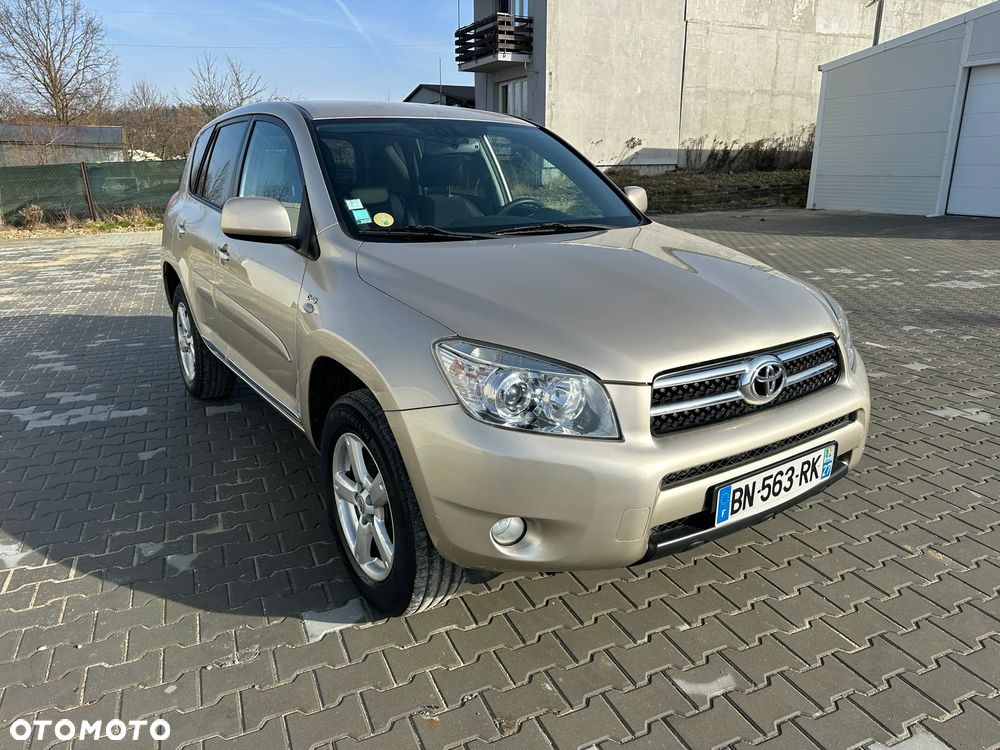 Toyota RAV4 2.2 D-4D 4x4 - 10