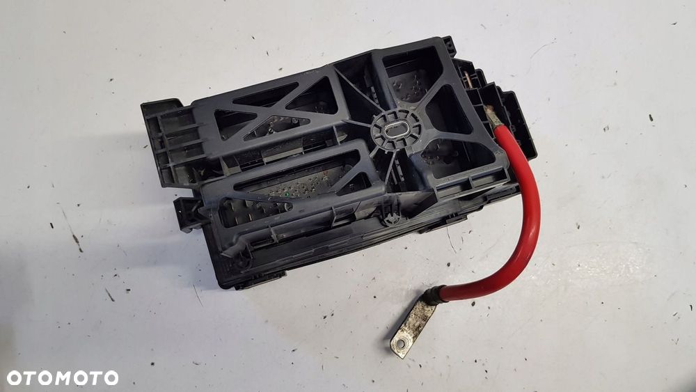 skrzynka bezpieczników Opel Astra H 1.7 cdti 13206754 - 3