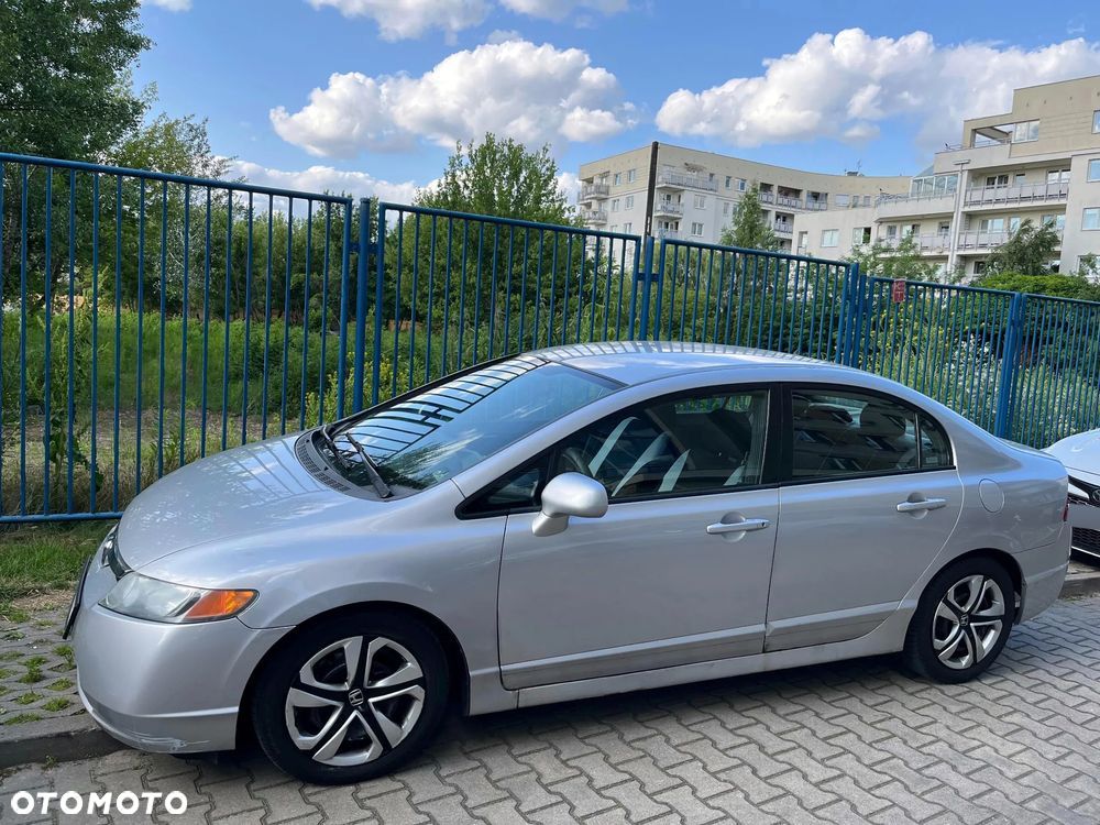 Honda Civic 1.8 Comfort - 1