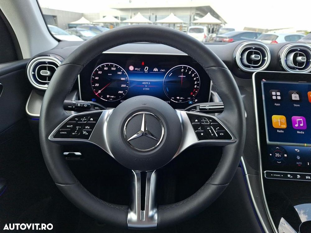 Mercedes-Benz GLC 300 e 4MATIC - 11