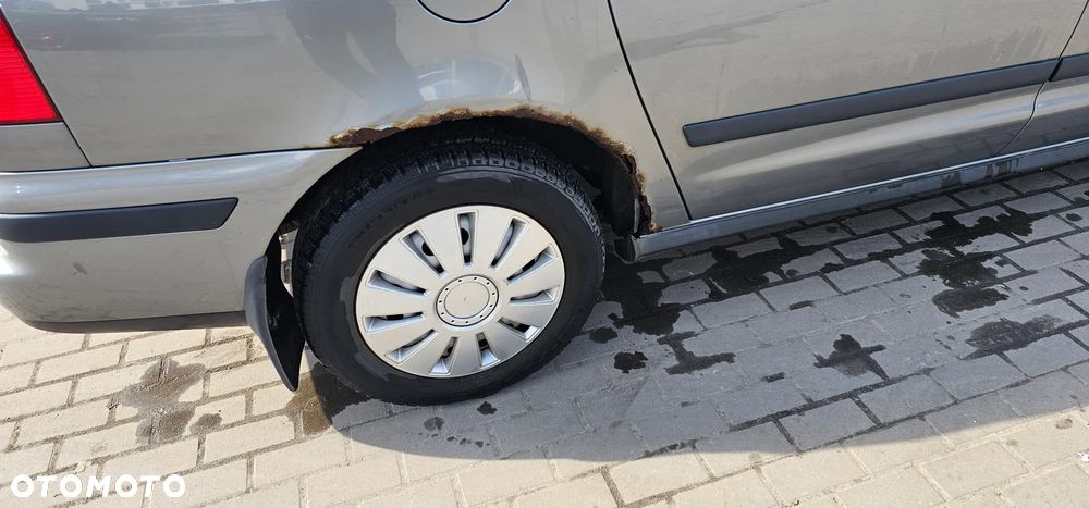Volkswagen Sharan - 14