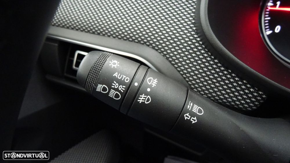 Dacia Sandero 1.0 TCe Comfort CVT - 16