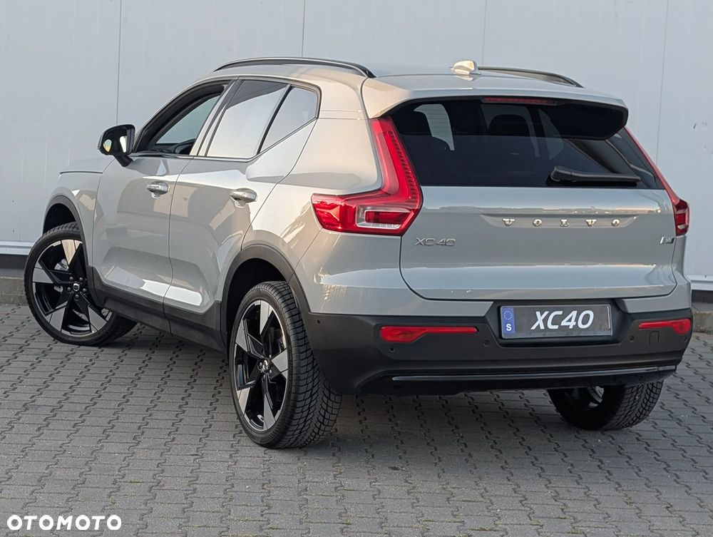 Volvo XC 40 B4 AWD Ultimate Dark - 7