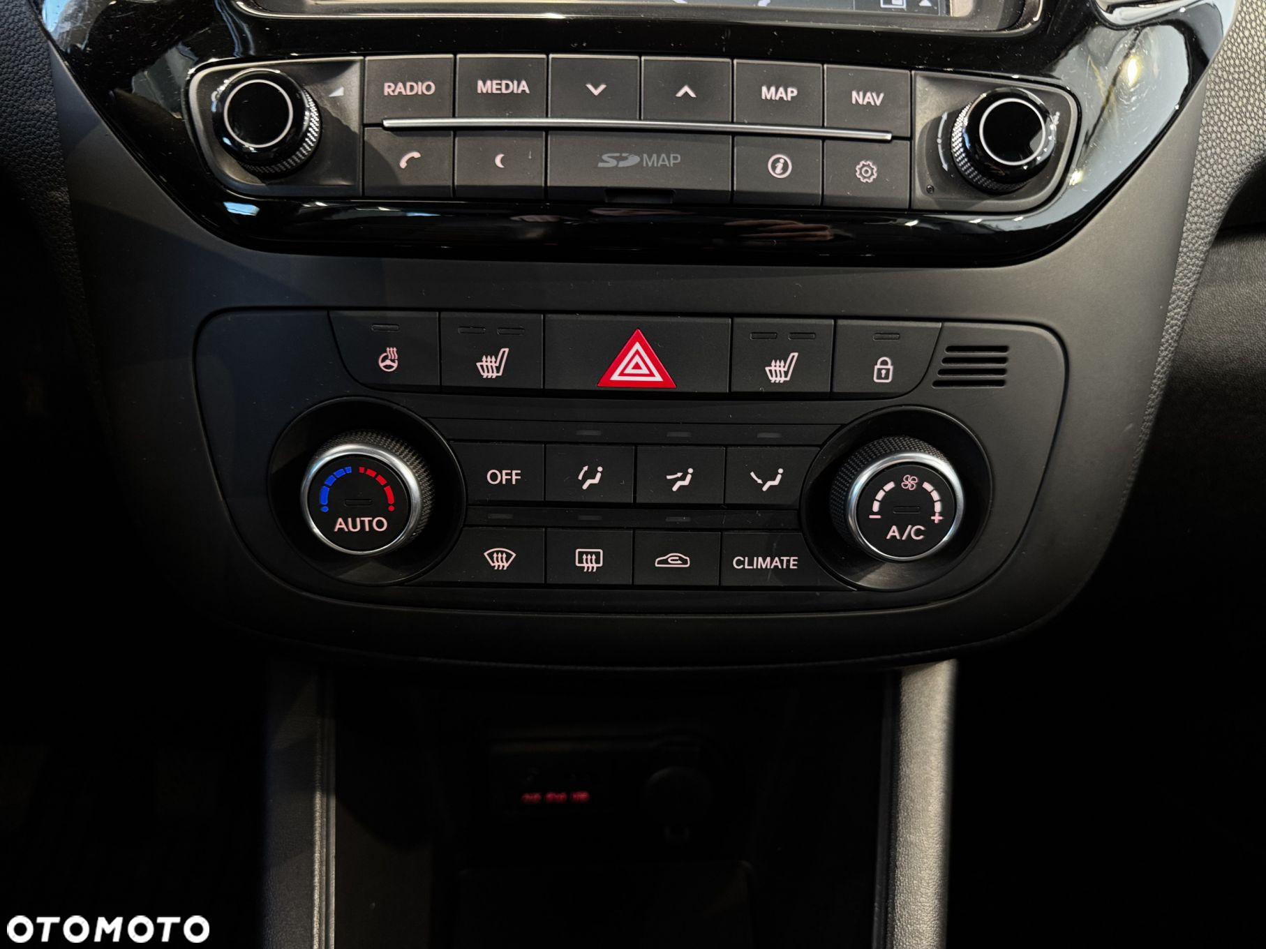 Kia Venga - 24