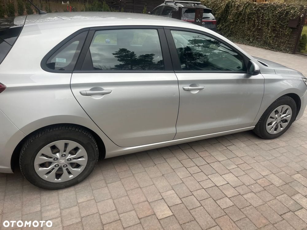 Hyundai i30 1.4 Classic + - 4