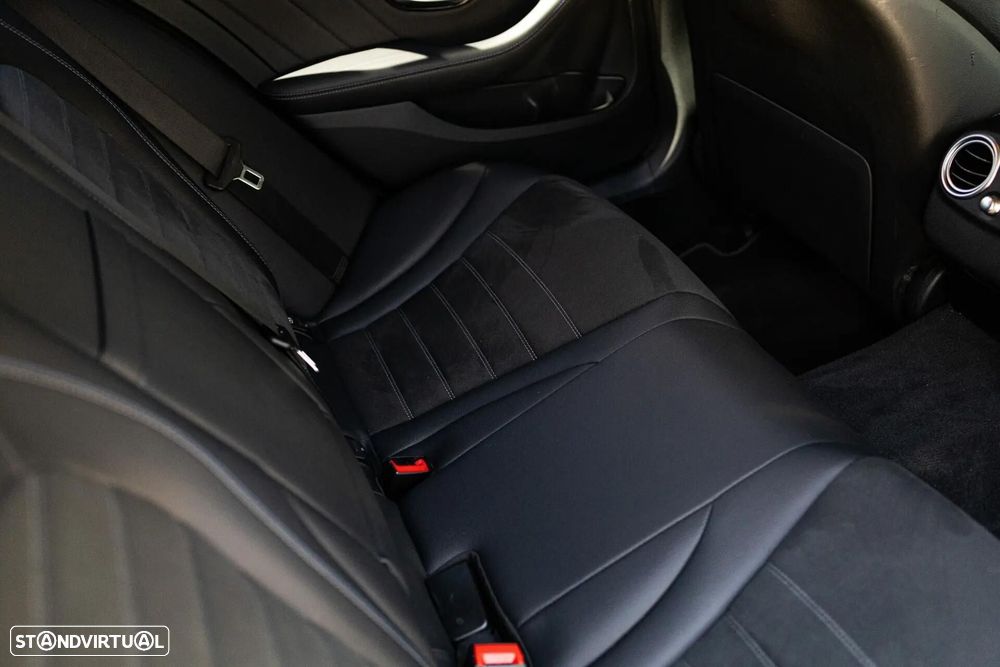 Mercedes-Benz C 300 de AMG Line - 25