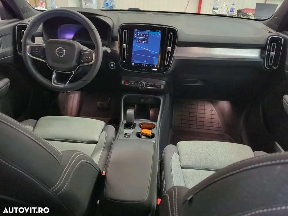 Volvo XC 40 - 3